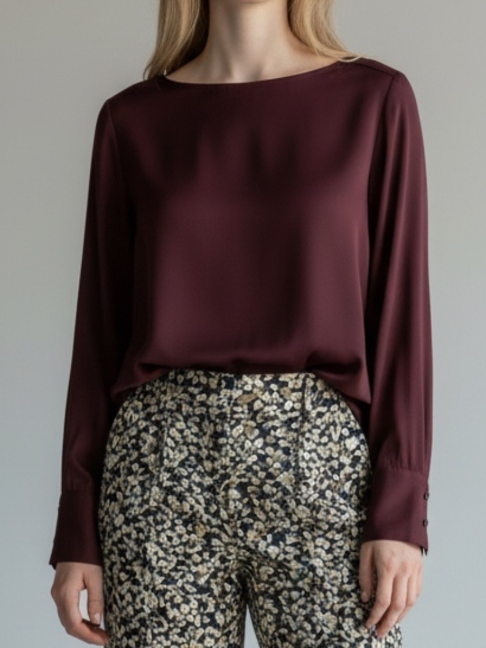 Express Burgundy Maroon Long Sleeve Blouse Button Cuff Detail Size Medium